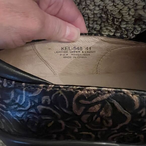 Women's Alegria Keli Black Bronze Rose Embossed Loafers Shoes 41 or 10.5 - 11 - Picture 6 of 6